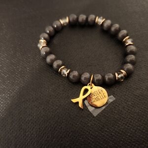 Kinsley Armelle Black and Gold Beaded Bracelet